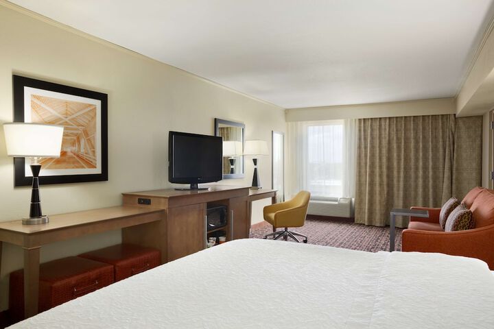 Room 10 of 29