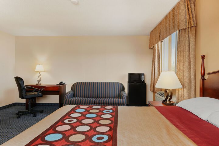 Room 10 of 21