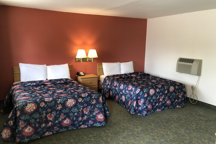 Room 14 of 34