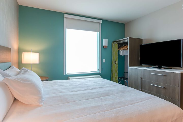 Room 33 of 50