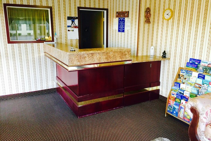 Hotel Interior 11 of 25