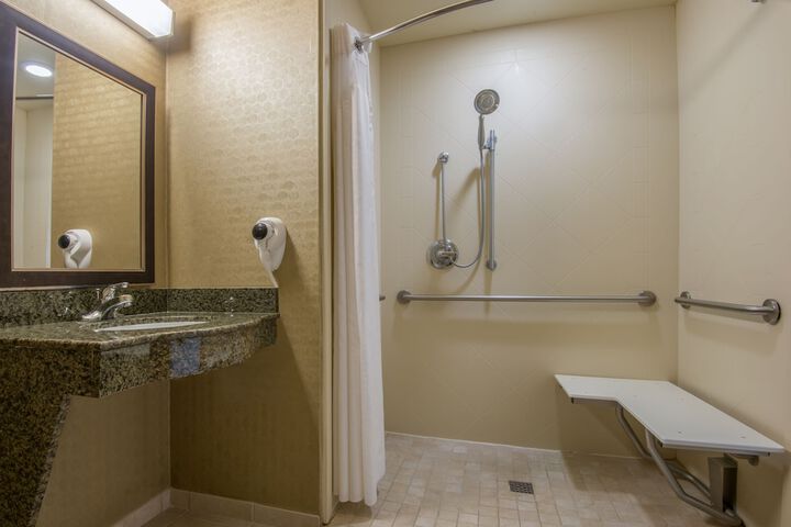 Holiday Inn Express Hotel & Suites Clovis by IHG