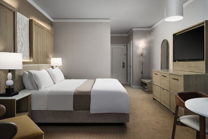 Room 12 of 65