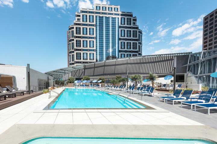 InterContinental Los Angeles Downtown by IHG