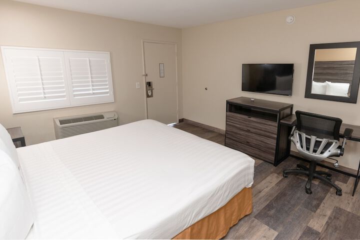 Room 11 of 21