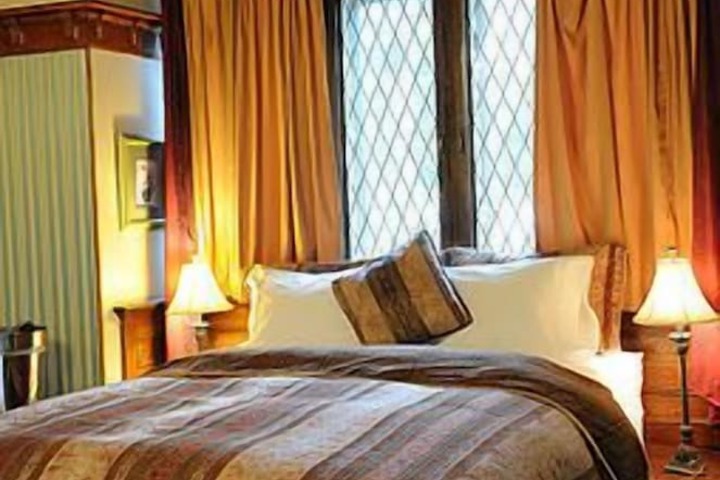 The Noble Suites