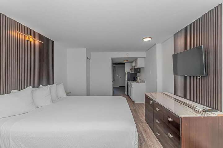 Room 28 of 64