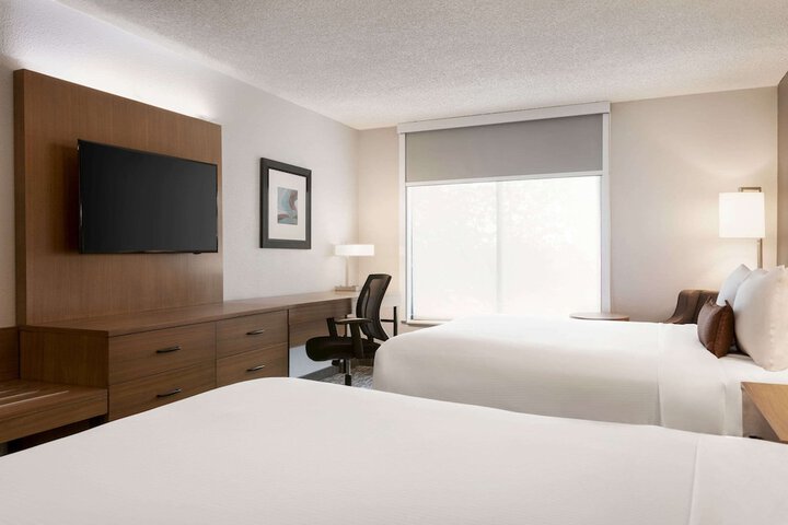 Room 15 of 36