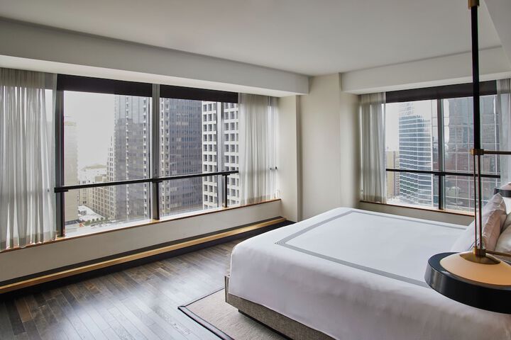 Room 42 of 114