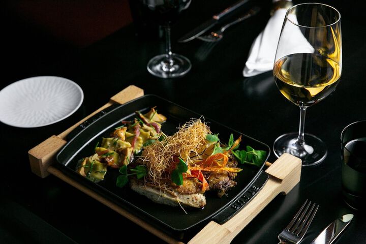 Dining 91 of 128