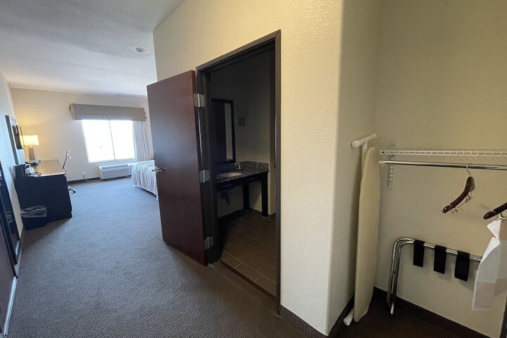 Room 28 of 50