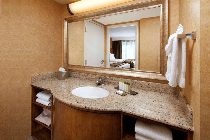DoubleTree Suites by Hilton Anaheim Rsrt - Convention Cntr