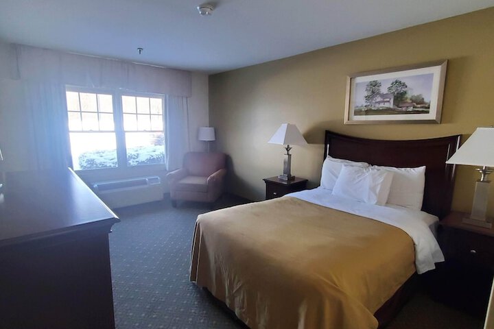 Country Inn at the Mall
