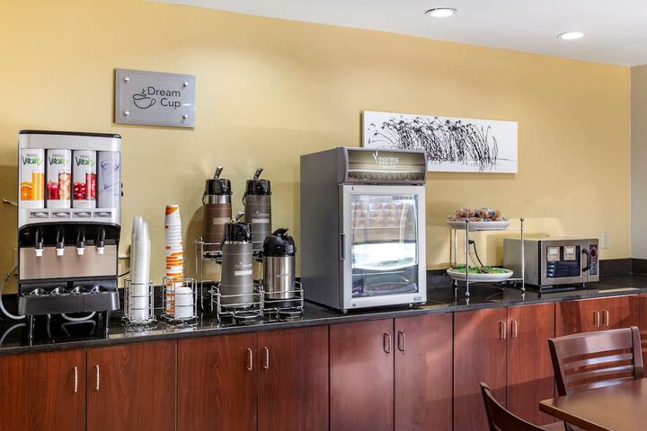 Breakfast/Coffee Service 53 of 65