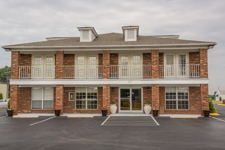 Hotel 4 of 41