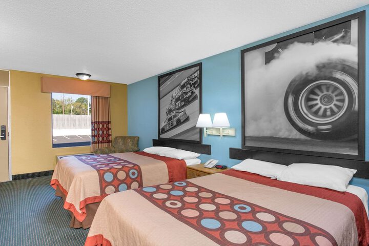 Room 11 of 13