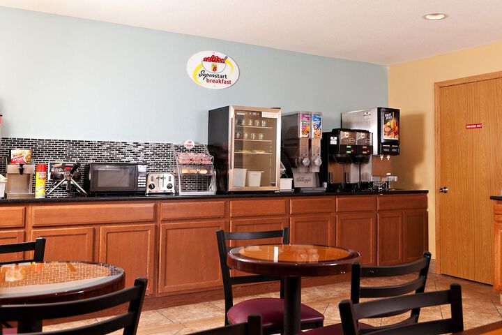 Breakfast/Coffee Service 79 of 94
