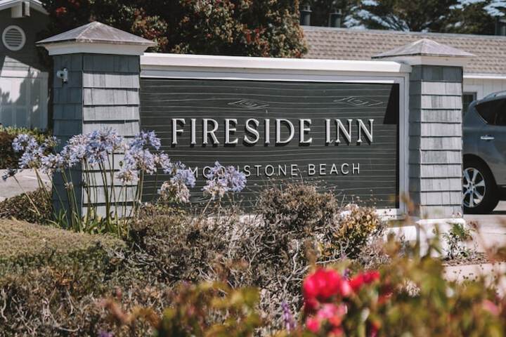 Fireside Inn on Moonstone Beach