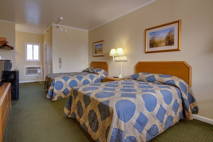 Room 17 of 28