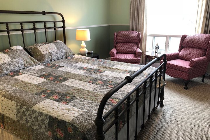 Bayside Inn