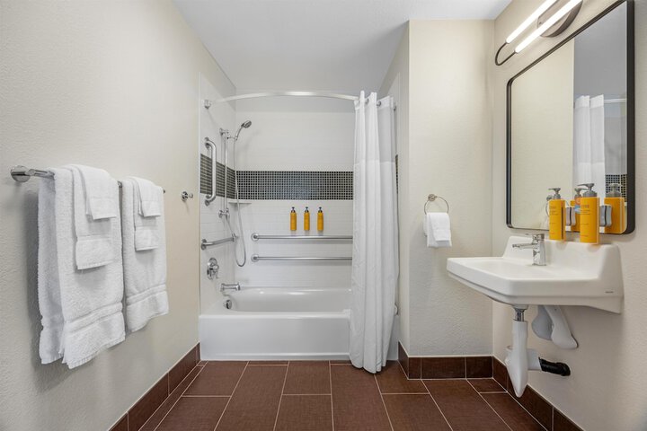 Sonesta ES Suites Portland Vancouver 41st Street