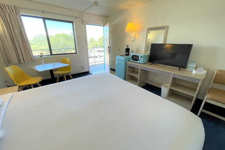 Room 45 of 74