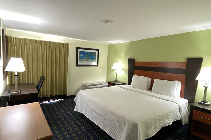 The Mariner Resort Cape Cod by The Red Collection