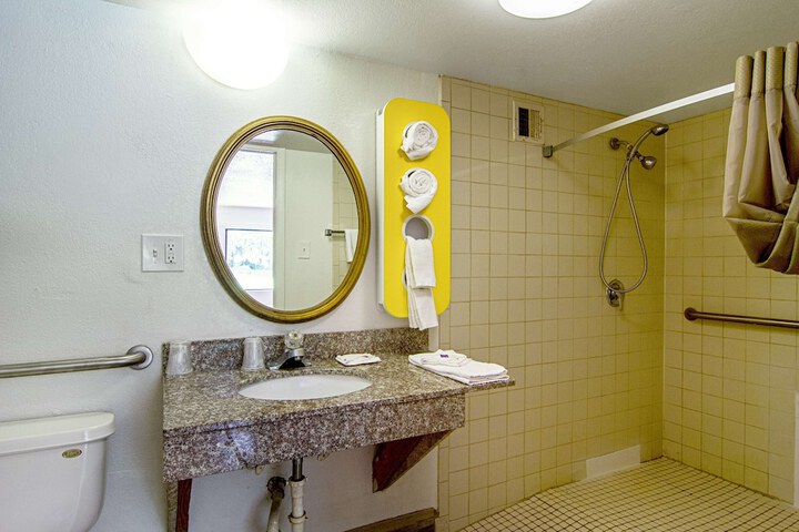 Motel 6 Starke FL