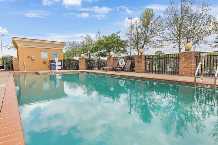 Hampton Inn Atmore