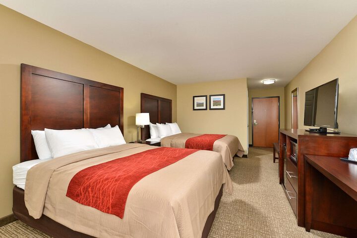 Room 17 of 28