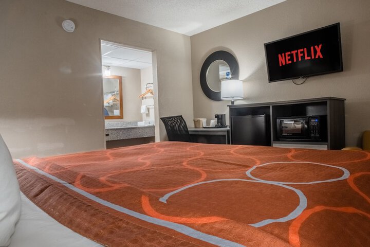 Room 16 of 35