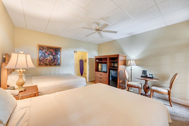 Room 13 of 40