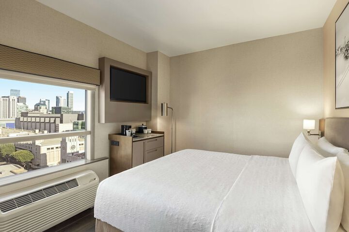 Room 53 of 129
