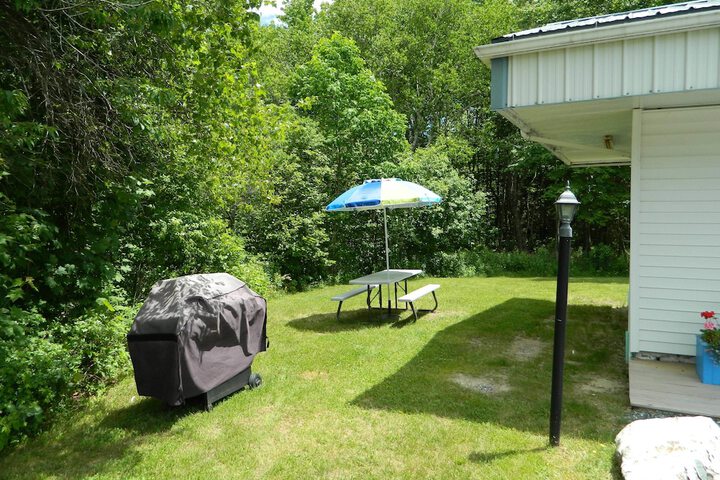 Property Grounds 35 of 37