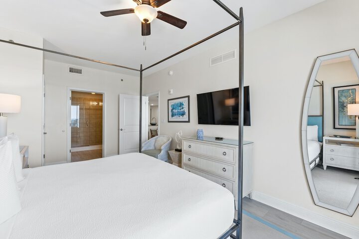 Room 160 of 284