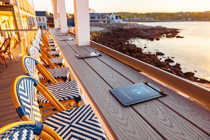 Bearskin Neck Motor Lodge