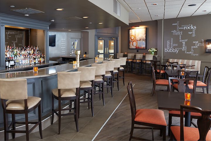 Ethan Allen Hotel