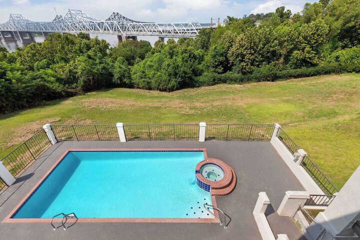 Pool 7 of 26