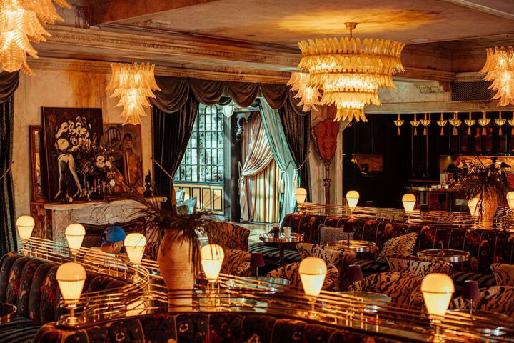 Lafayette Hotel & Club