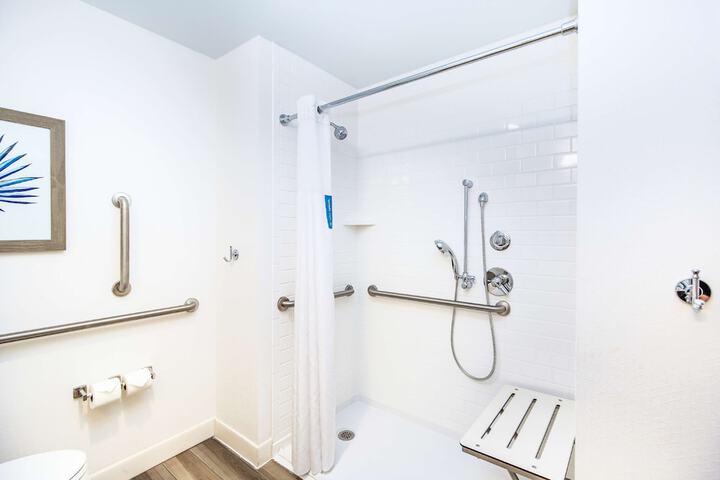 Hampton Inn & Suites Panama City Beach-Beachfront