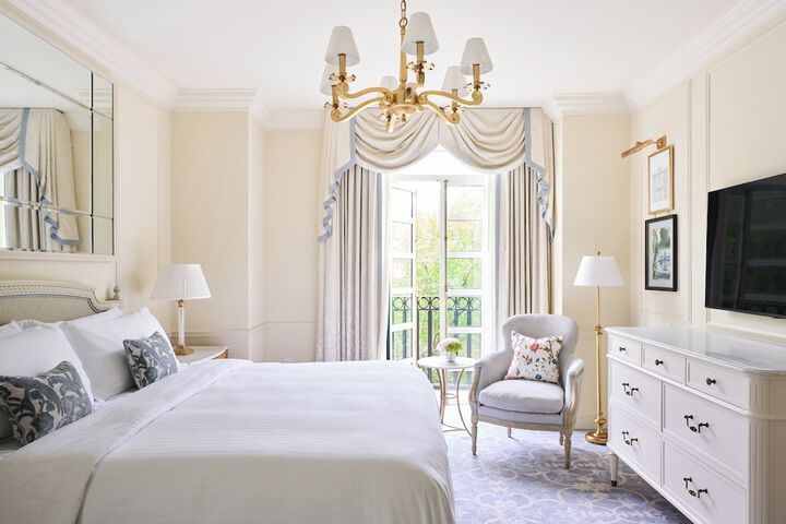 The Charleston Place