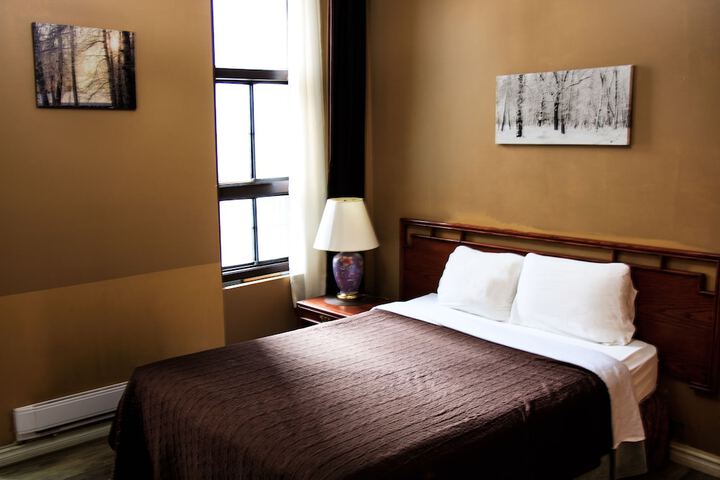 Room 21 of 36