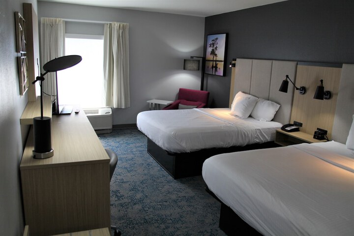 Room 13 of 31