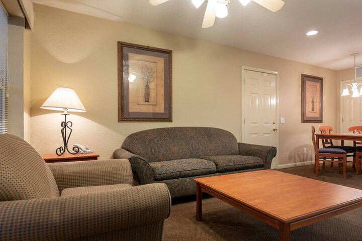 Room 43 of 66