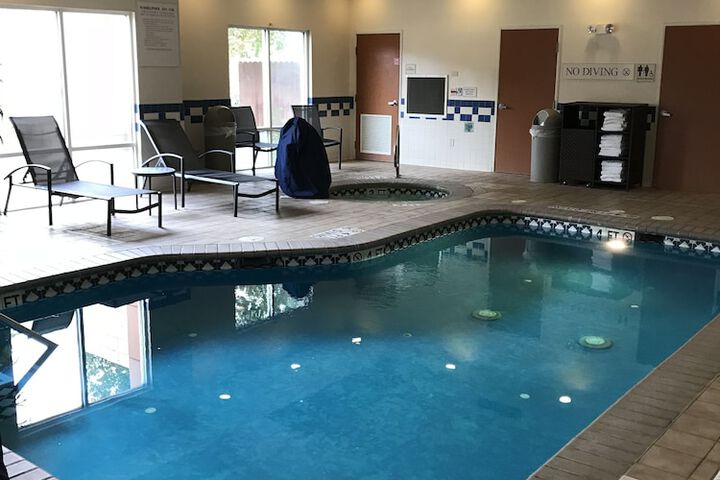 Pool 6 of 35