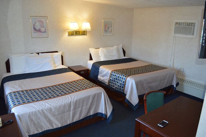 Room 25 of 29