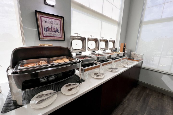 Breakfast/Coffee Service 80 of 88