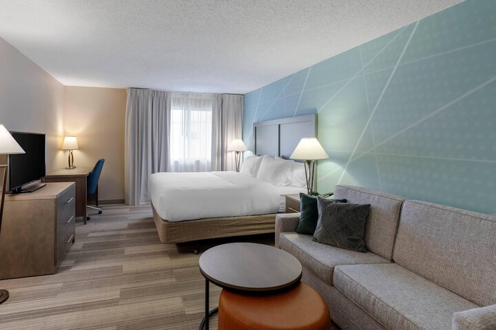 Comfort Inn & Suites Boulder