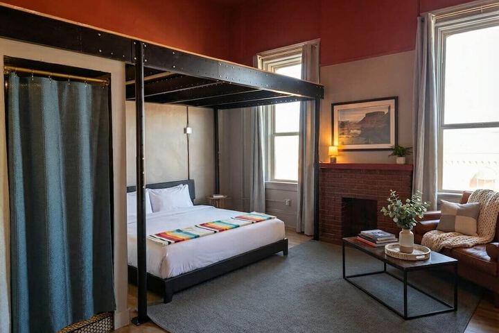 The Well Hotel & Taproom
