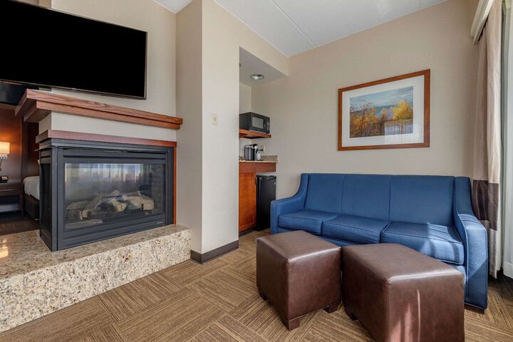 Lift Bridge Lodge an Ascend Collection Hotel